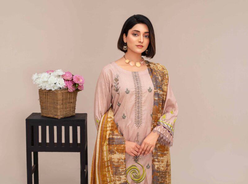 Aairah Light Pink Embroidered Lawn 3-Piece Suit – Elegant & Chic